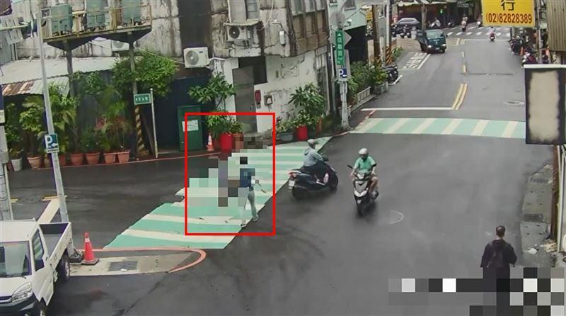 翹課與男友出去玩！15歲女國中生遭父當街