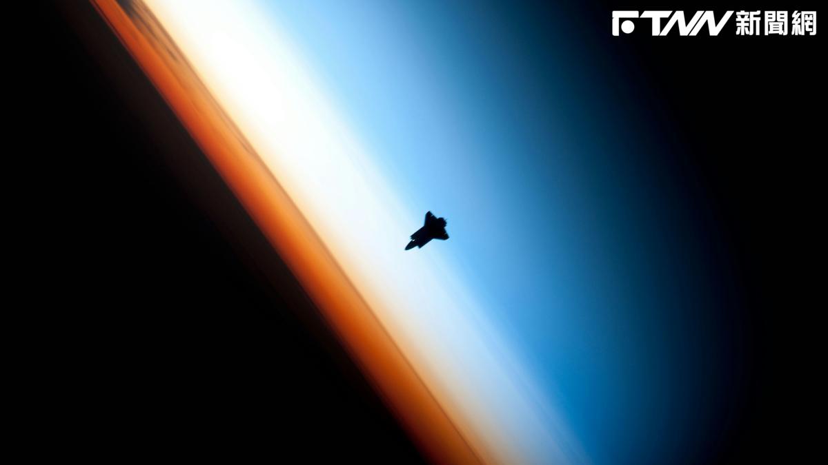 SpaceX攜低軌衛星升空！「這檔」獨亮
