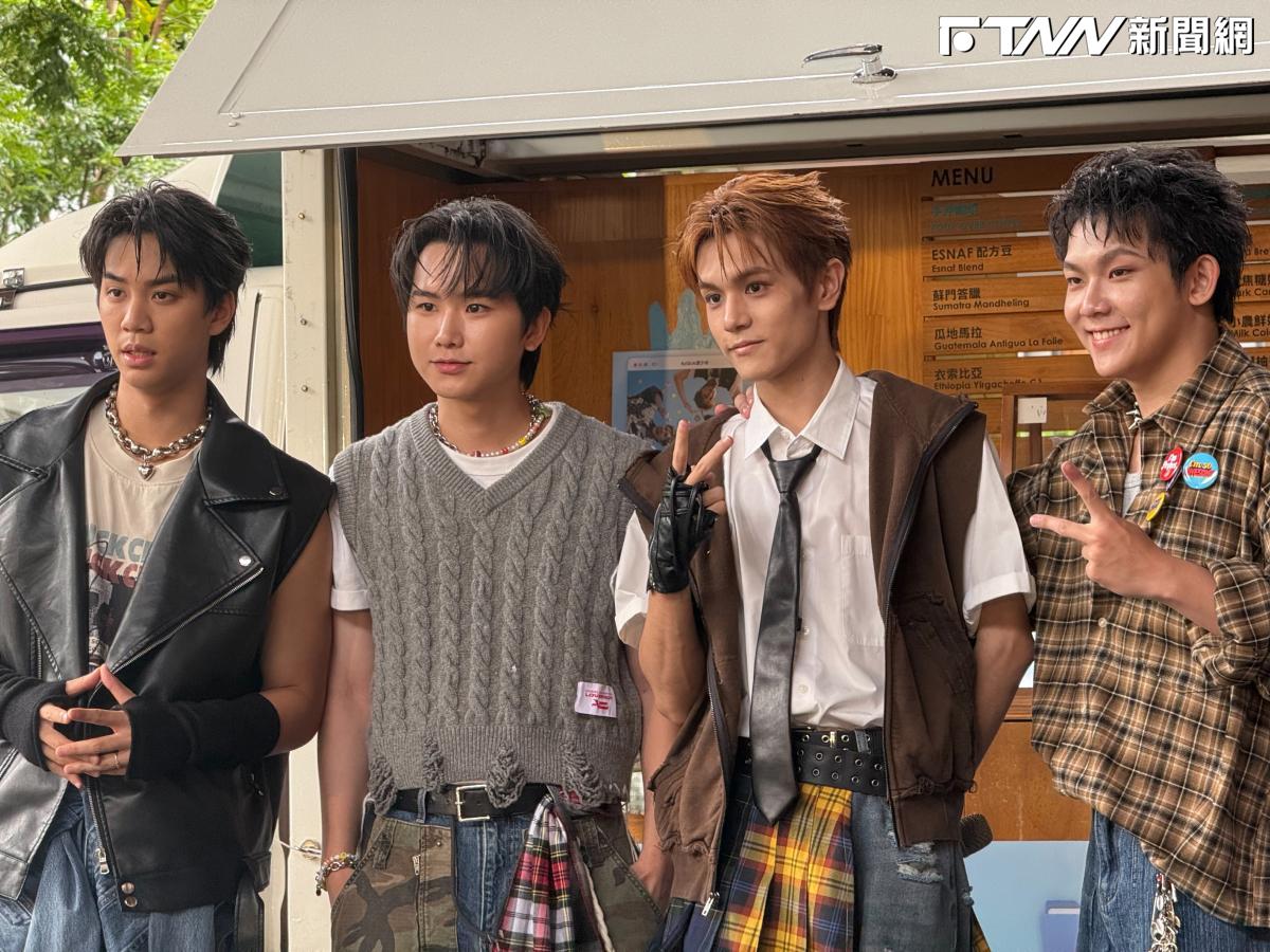 源少年李秉諭爆愛上大15歲峮峮！首度露面