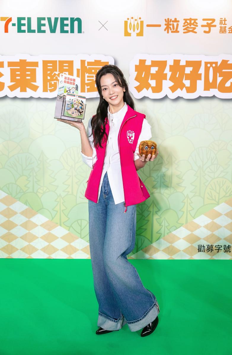 喻虹淵睽違10年首公開亮相！坦言很緊張　