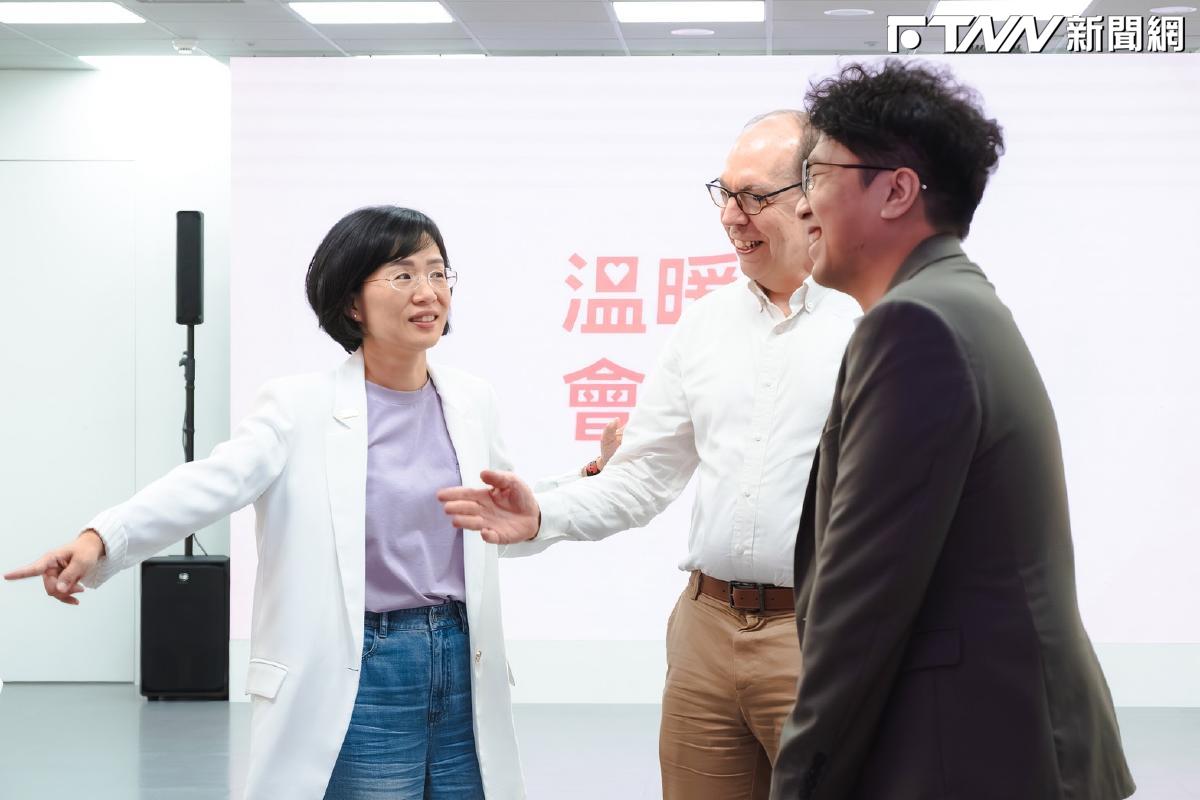 沈伯洋留學拿球棒空揮是為保護她？蘇巧慧：