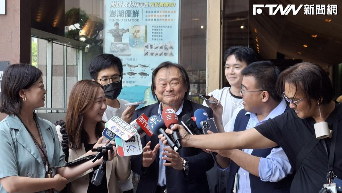 雙柯合體談壯世代！王世堅酸「留在輝煌過去