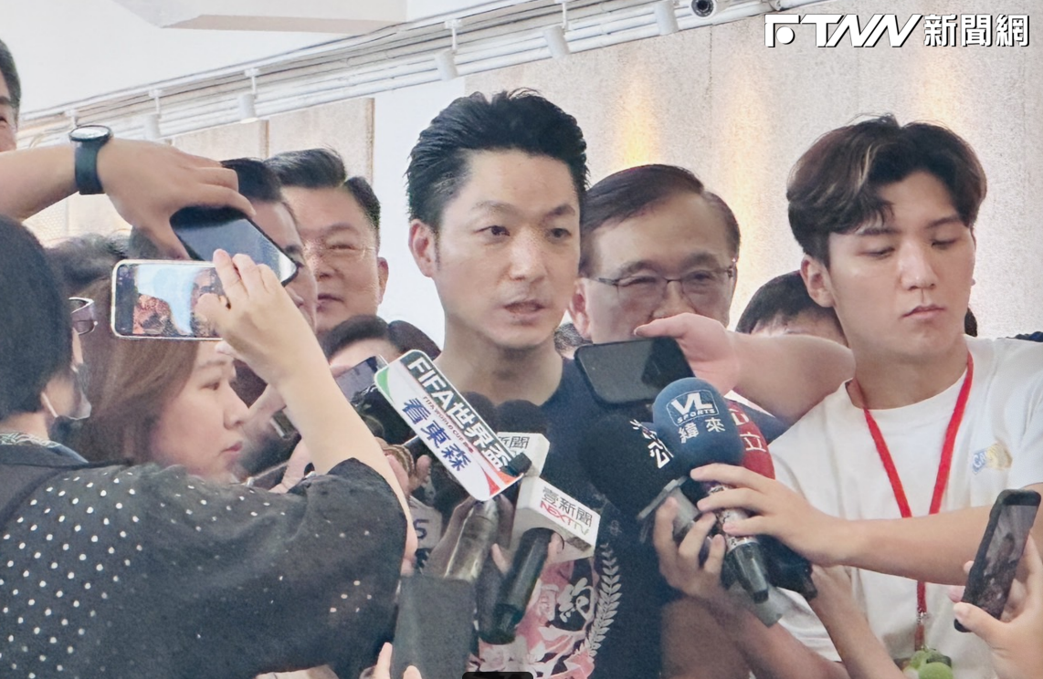 殷瑋批沈伯洋「問A答B」　蔣萬安笑回：呵
