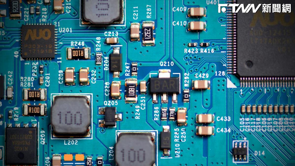 訂單能見度看到年底！「PCB設備廠」亮燈